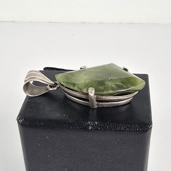 Sterling Silver 925 Green Stone Jewel Pendant 12g - Picture 4 of 8